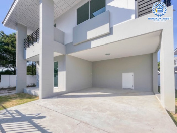 *****บ้านเดี่ยวมือสอง ม.แพลทฟอร์มออคิดพาร์ค บางนา-ตราด หลังมุม เนื้อที่ 79.6 ตร.ว. ฟังก์ชัน 3 ห้องนอน 2 ห้องน้ำ 2 ที่จอด บนทำเลเดินทางสะดวก เชื่อมต่อถนนบางนา-ตราด เข้าเมืองสะดวก ใกล้จุดขึ้นทางด่วน "บูรพาวิถี"